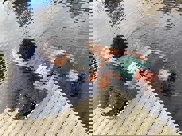 .